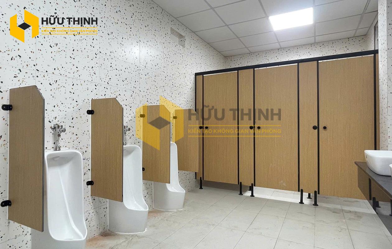 Thi Công Vách Ngăn Vệ Sinh Tại Cần Thơ: Dự Án Trường Phổ Thông Thái Bình Dương